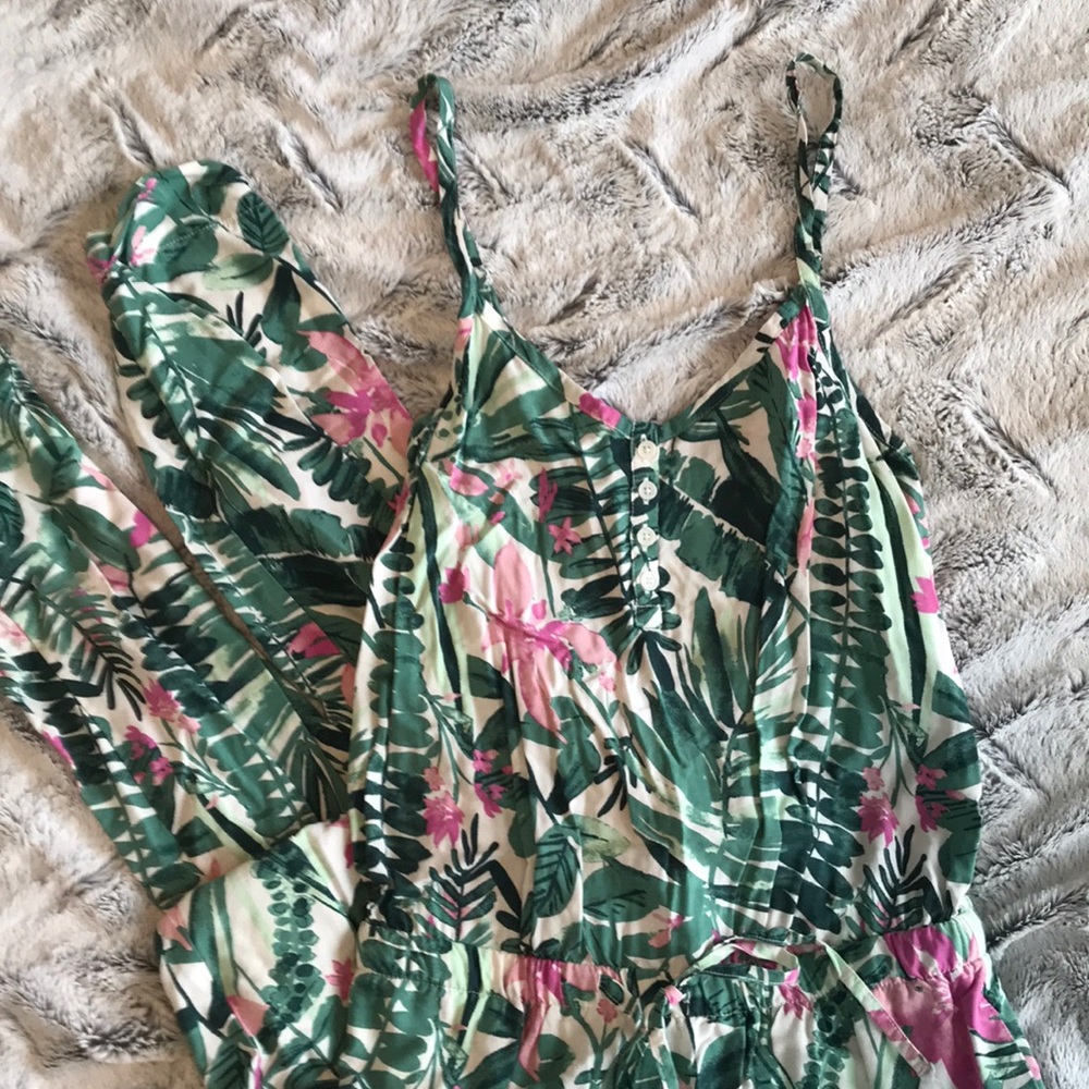 🌸 Tropical Jumpsuit 🌸